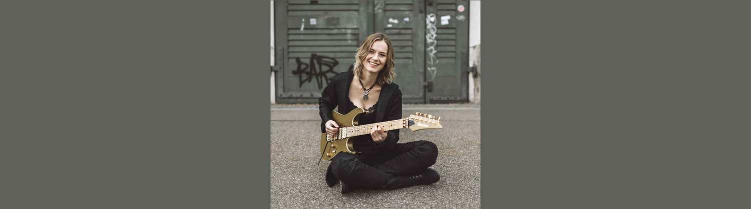 Yasi Hofer Trio